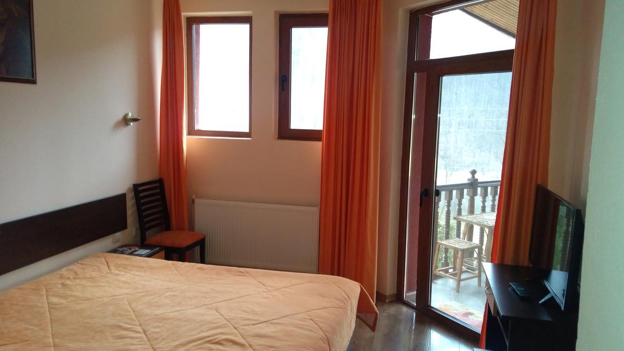 Guest House Alfa Daniel Balkanets  Ngoại thất bức ảnh