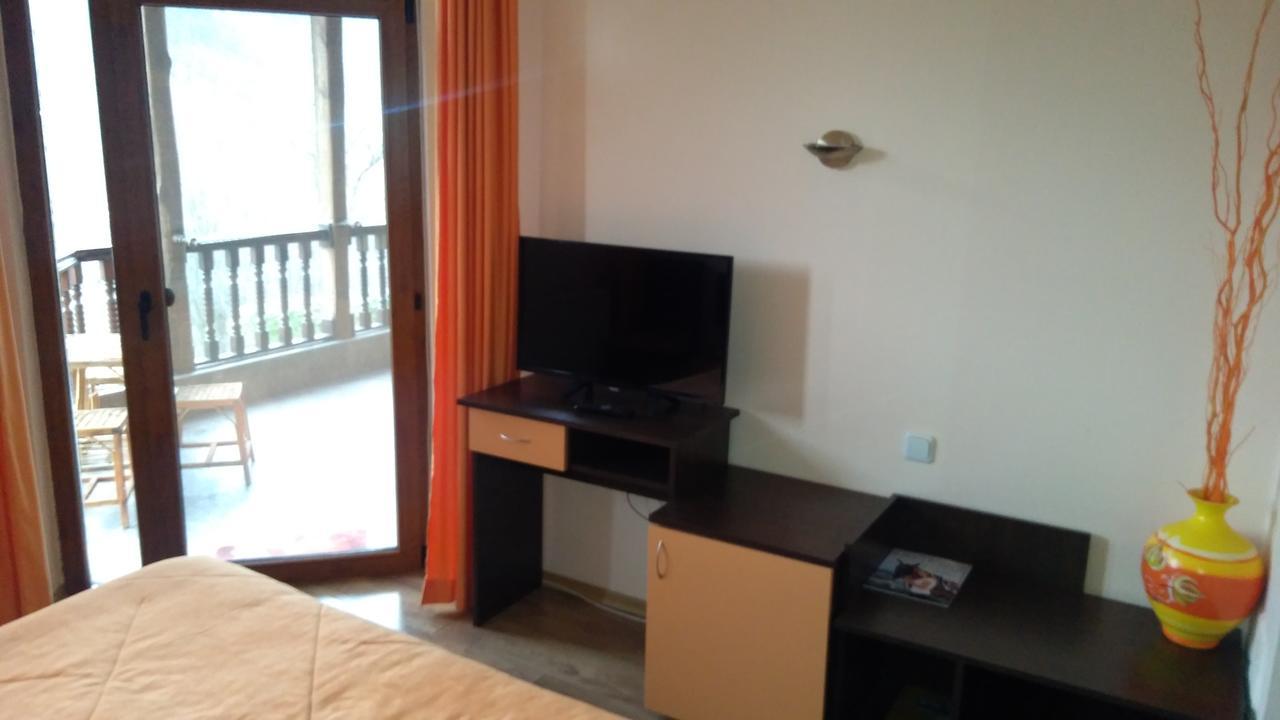 Guest House Alfa Daniel Balkanets  Ngoại thất bức ảnh